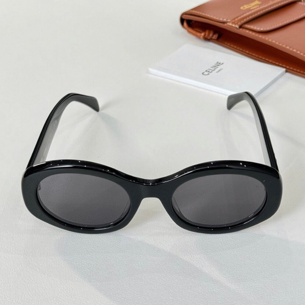 Celine Triomphe Oval Black Sunglasses - Picture 4 of 6